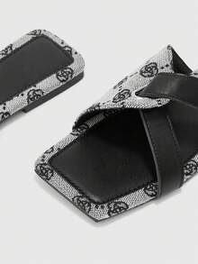 CUCCOO BIZCHIC Damen Silber Mesh einfache flache Zehen elegante Lässig bequeme Slip-On Ballerinas, geeignet für Arbeitsplatz, Pendeln, Dates, formelle Anlässe - Grau - Übersicht 7