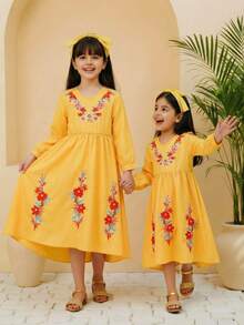 Sparklyn 年轻女孩优雅中东传统复古彩色花卉V领收腰不对称下摆休闲时尚连衣裙，适合节日、派对、送礼、旅行、度假、日常穿着，春夏皆宜。 - 黃色 - 查看 5