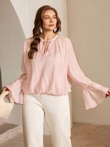 Roveilla 大码女式春夏法式浪漫西西里优雅休闲通勤度假下午茶派对纯色圆领V领蝴蝶结褶皱下摆荷叶袖长袖衬衫 - 淺粉色 - 查看 4