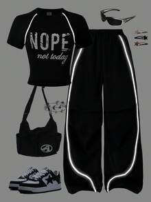 Sparklyn Bộ 2 món áo thun và quần dài kiểu dáng thường ngày dành cho nữ tuổi teen, in hình ngôi sao trắng trên ngực, dây rút trang trí màu trắng, thích hợp cho đi dạo, mua sắm, đi học, có thể phối cùng áo khoác hoặc áo vest. - màu đen - Xem 1