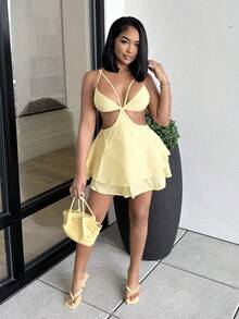 Alexandranx 女式性感简约纯色交叉露背多层下摆吊带背心迷你连衣裙，夏季 - 黃色 - 查看 1