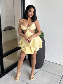Alexandranx 女式性感简约纯色交叉露背多层下摆吊带背心迷你连衣裙，夏季 - 黃色 - 查看 6