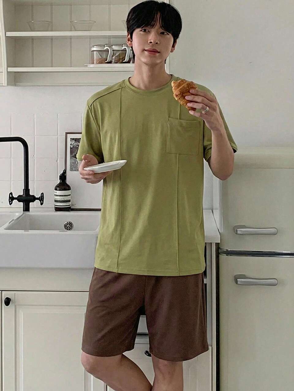 Men's Multi-Color T-Shirt And Loungewear Set, Summer