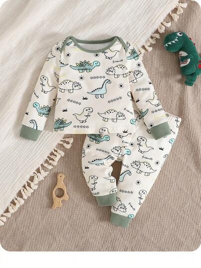 新生男宝宝可爱休闲卡通图案拼接长袖睡衣套装