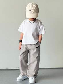 SHEIN 男童休闲街头风条纹梭织工装裤，直筒版型，轻便舒适，适合外出、度假、摄影、上学、运动、聚会等多种场合，春夏皆宜。 - 咖啡棕 - 查看 4