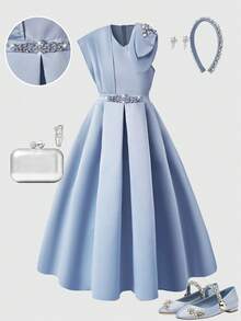 优雅不对称袖纯色连衣裙，适合少女穿着，配有腰带、水晶花朵和金属装饰，适合参加派对和重要活动。 - 藍色 - 查看 5