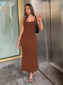 SHEIN PariChic 女士夏季修身吊带紧身连衣裙，性感露背，交叉无袖细肩带修身长款黑色纯色吊带连衣裙，春夏派对/夜店装扮，女士长款连衣裙 - 咖啡棕 - 查看 4