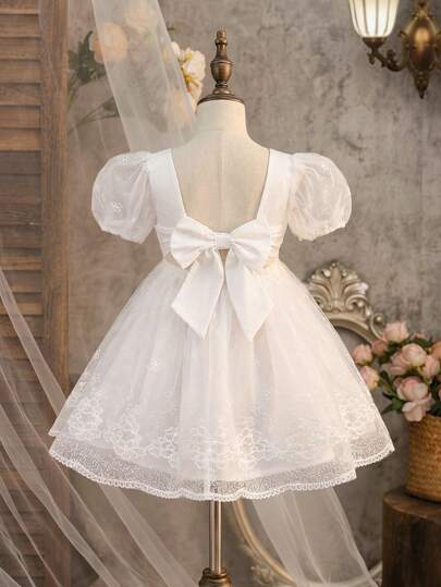 少女优雅可爱夏季网纱刺绣图案短袖连衣裙