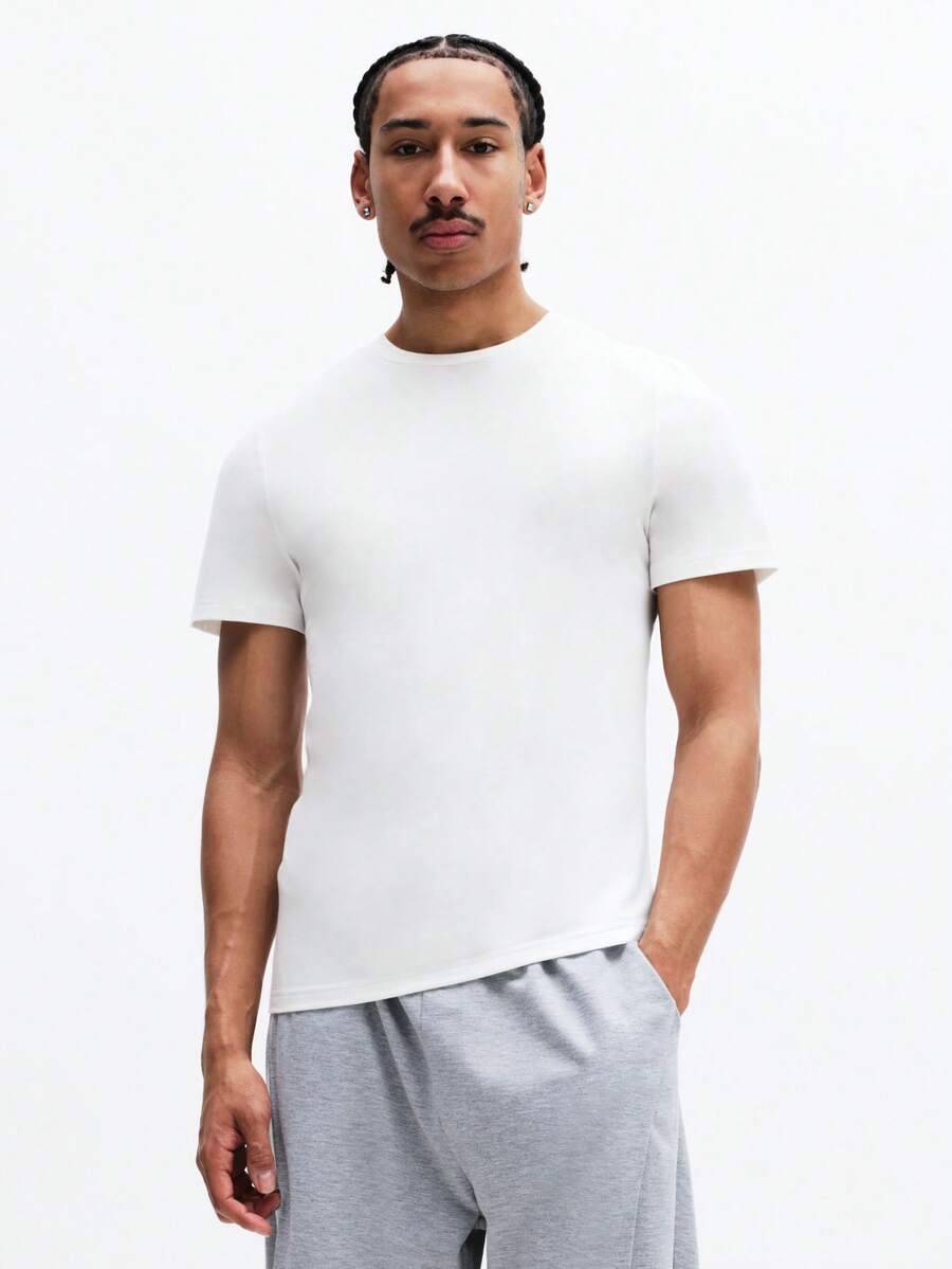 SUMWON Men's Essentials Basic Crew Neck Short Sleeve Cotton Tee Regular Fit Everyday Casual Wardrobe Staple Logo T-Shirt - White - View 1