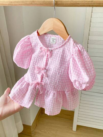 SHEIN Blusa de manga corta con lazo a cuadros rosas, versátil y linda para bebé niña en verano