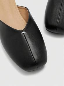 CUCCOO BIZCHIC 女士方头平底鞋，PU材质拼接设计，时尚简约舒适休闲乐福鞋 - 黑色 - 查看 8
