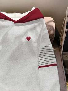 Resyla Women's Striped Heart Print Long Sleeve Casual Loose Sweatshirt Sweatshirt