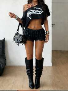 Coolane Quần short siêu ngắn ren đen xếp tầng bèo nhún dành cho nữ cỡ lớn mùa xuân/hè, phong cách punk rock bohemian gợi cảm, lễ hội âm nhạc Y2K, quần short cạp siêu thấp bằng ren mới, quần short ren bèo nhún màu đen. - màu đen - Xem 6