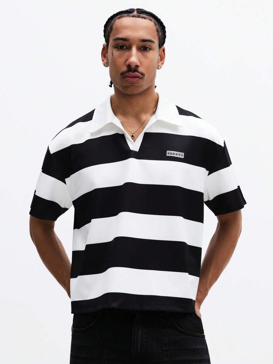 SUMWON Áo polo nam tay ngắn kẻ sọc ngang, cổ chữ V, cài nút, kiểu dáng thường ngày, phong cách rugby, thích hợp cho mùa hè. - Đen và trắng - Xem 1