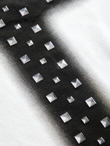 ROMWE Grunge Punk Camiseta de hombros ajustados con estampado de cruz de remaches metálicos punk - Blanco - Ver 4