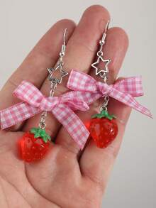 ROMWE Goth 两只装时尚镶钻粉色爱心、蝴蝶结、草莓、星星耳环，适合女性日常佩戴，情人节礼物 - 紅色-AA - 查看 2