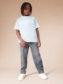 SUMWON Relaxed Straight Leg Barrel Jeans With Seam Detail And Medium Wash Finish For Boys Casual Daily Wear Vacation - Medium Wash - View 3