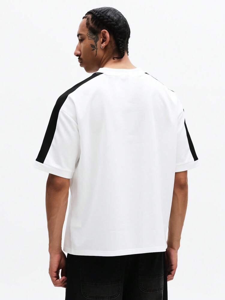 T-shirt à col ras-du-cou à manches courtes avec détails de rayures contrastées noires, coupe régulière, Top d'été décontracté uni, marque SUMWON