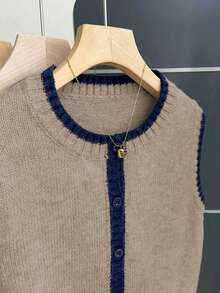 Franclia Áo vest len nữ màu kaki dáng rộng cổ tròn phối viền tương phản kiểu Pháp, thích hợp cho mùa thu/đông. - Màu Khaki - Xem 5