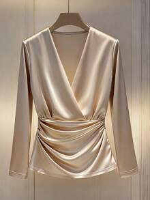 Franclia Petite 时尚简约V领长袖荷叶边修身办公衬衫 - 杏色 - 查看 1