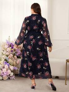 Modelyn Elegancka sukienka damska w dużych rozmiarach z haftowanymi kwiatami i talią, wiosenna - Wielokolorowe - Zobacz 2