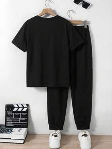 SHEIN Bộ đồ 2 món cho bé trai/thiếu niên: Áo thun ngắn tay cổ tròn phối màu tương phản, in họa tiết, và quần jogger dệt kim. - màu đen - Xem 4