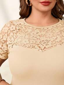 Reflora Plus Size Elegant Round Neck Contrast Lace T-Shirt - Apricot - View 5
