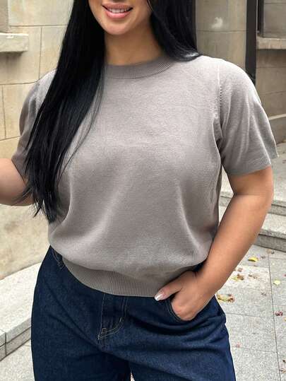 Dazy Plus 圆领纯色宽松休闲短袖针织上衣，春夏款