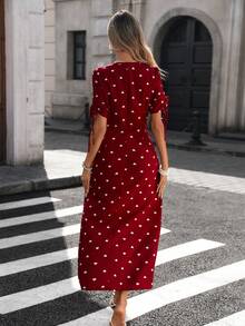 SHEIN PariChic V领胸前开衩袖抽绳褶皱心形印花纹理短袖连衣裙 - 紅色 - 查看 2