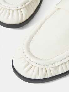 Mnmlis 女士休闲百搭通勤简约平底乐福鞋，圣诞节必备 - 米色 - 查看 4