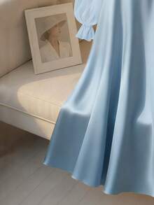 SHEIN Franclia 女士优雅缎面珍珠装饰长袖A字连衣裙，适合通勤、派对和各种活动 - 淺藍色 - 查看 2