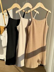 Sparklyn 四季皆宜的少女基础款三件套泳衣，百搭实用，质感舒适，圆领吊带设计，适合日常通勤、休闲度假、姐妹聚会、街拍等场合。