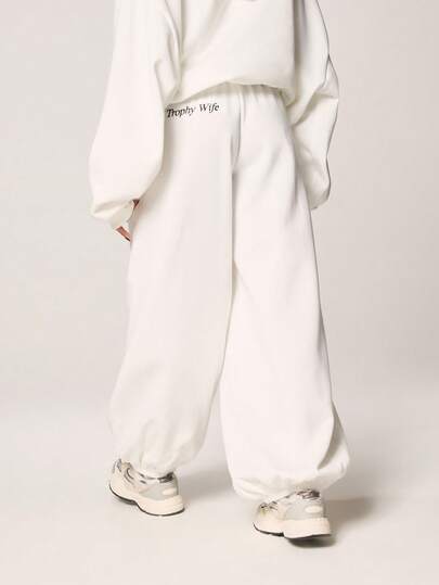 MISSGUIDED Trophy Wife Slogan Joggers Loose High Rise Wide Leg Drawstring Waistband Casual Sweatpants Comfortable Loungewear Fall Winter