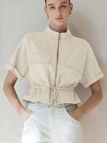Aveloria Modichic قميص قصير عملي عصري، مع جيبين متناظرين على الصدر، تصميم خصر مشدود، إجمالاً نظيف وعملي - بيج - مشاهدة 6
