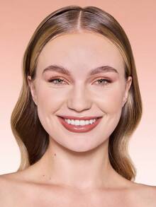 SHEGLAM Lock & Go Long-Lasting 氣墊粉餅-Buttercream 品牌 美容 化妝 化妝品 適合女性與女孩 完美搭配冬季春季 Y2K 時尚 流行 生日禮物 假期 派對準備就緒 最佳顏色 - Buttercream - 查看 13