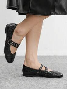 CUCCOO BIZCHIC Quadratische Zehenkappe Vintage Nieten Schnallen Mary Jane Schuhe, Damen Flache Ballett Schuhe mit niedrigem Rist und verstecktem Keilabsatz - Schwarz - Übersicht 3