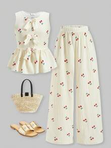 SHEIN ChillGRL 春夏少女街头风宽松甜美可爱条纹樱桃印花蝴蝶结装饰荷叶边下摆上衣搭配蝴蝶结阔腿短裤套装，适合日常、通勤、休闲、度假、朋友聚会、街头风等场合。 - 杏色 - 查看 6