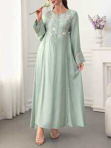 Al Najma Đầm xòe kiểu Ả Rập, cổ tròn, tay chuông, viền xòe rộng, thêu và đính sequin nhiều màu sắc. - màu xanh lá - Xem 7