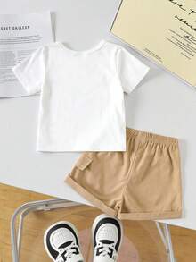 SHEIN Playful Pals 2件套婴幼儿男女通用休闲小熊印花圆领短袖上衣和松紧腰短裤套装，适合0-3岁宝宝，可用于户外运动、休闲外出、购物和旅行，适合6个月至2-3岁宝宝穿着。 - 彩色 - 查看 2