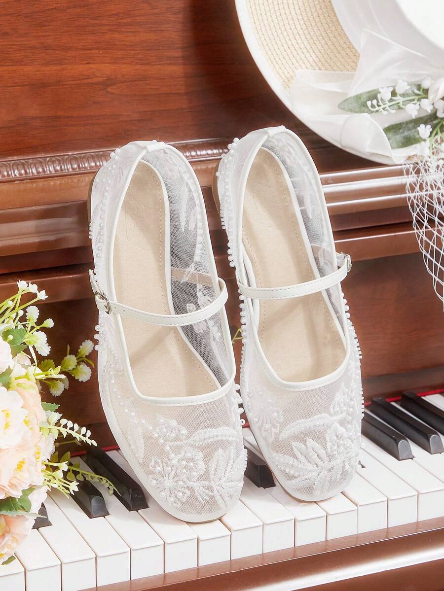 CUCCOO HITCHD 女士优雅通勤刺绣网眼铆钉装饰平底鞋 - 白色 - 查看 1