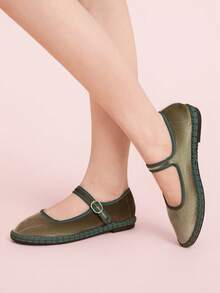 CUCCOO DOLLMOD 女士休闲百搭通勤简约搭扣平底鞋 - 卡其色 - 查看 5