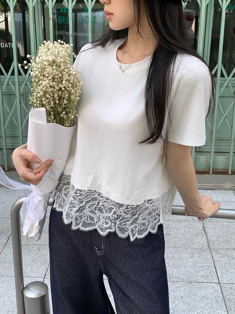 Women's Round Neck Lace Patchwork Short Sleeve Casual Chic Korean Style T-Shirt, Spring/Summer