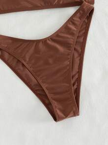 Swim Chiccia Bộ bikini hai mảnh lệch vai gợi cảm dành cho nữ, thiết kế tối giản thanh lịch với điểm nhấn kim loại, màu trơn, thích hợp cho kỳ nghỉ biển, mùa xuân/hè. - màu nâu - Xem 7