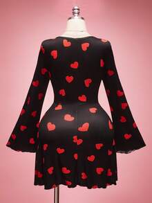 SHEIN ICON 大码女式心形图案V领喇叭袖前系带连衣裙 - 彩色 - 查看 11