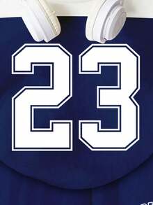 一套男童休闲运动套装，布鲁克林23号蓝白撞色条纹印花圆领短袖T恤搭配蓝色短裤，夏季套装，适合休闲穿着和运动。 - 彩色 - 查看 4