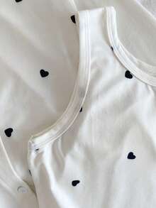 3件套少女休闲黑色爱心印花双面抓绒吊带背心、圆领抽绳外套和短裤家居服套装 - 杏色 - 查看 7