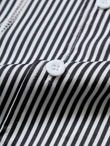 Manfinity Roghcode Men's Striped Printed Fabric, Loose Fit, Letter Graphic Shirt - Black and White - View 4