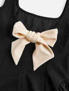 Firerie Kids 少女优雅可爱方领黑色A字拼接连衣裙，后背饰有大蝴蝶结 - 黑色 - 查看 3