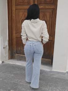 Vassilux 女款春夏秋冬休閒純色短版夾克外套，適合小個女款 - 杏色 - 查看 2