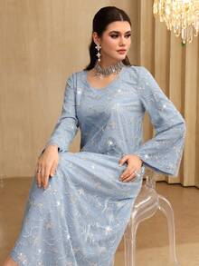 Al Najma 宽松飘逸刺绣串珠长袖连衣裙，阿拉伯风格